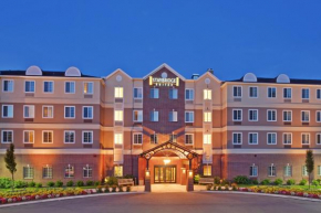 Отель Staybridge Suites Rochester University, an IHG Hotel  Рочестер